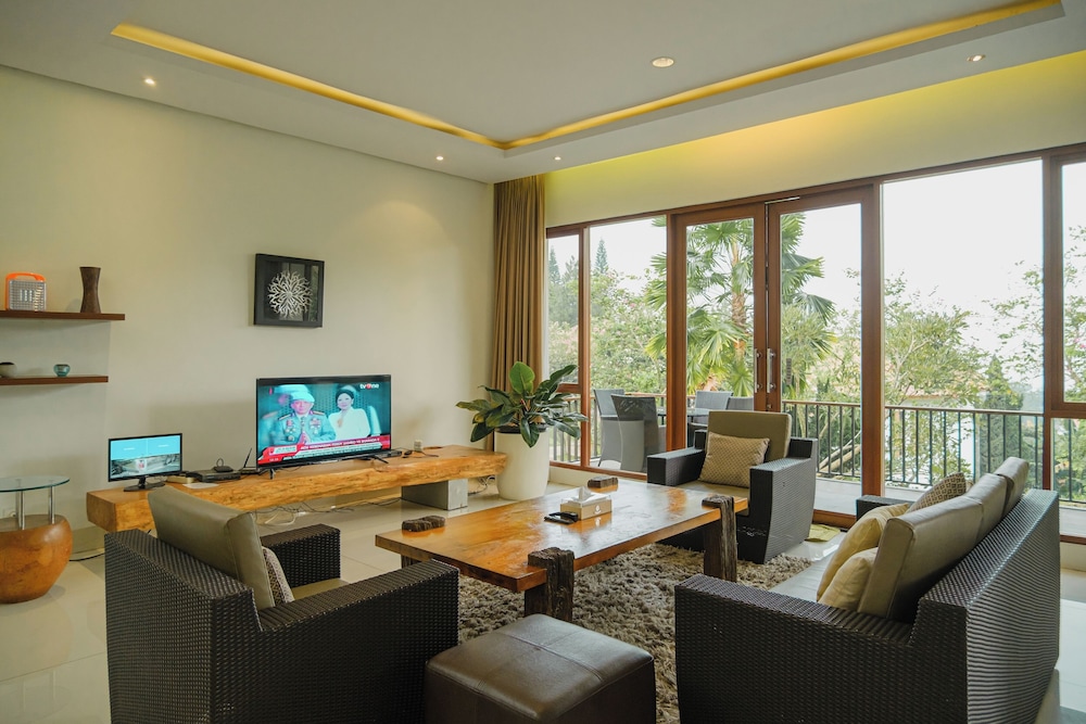 Permai Villa Dago with Pool 32/50