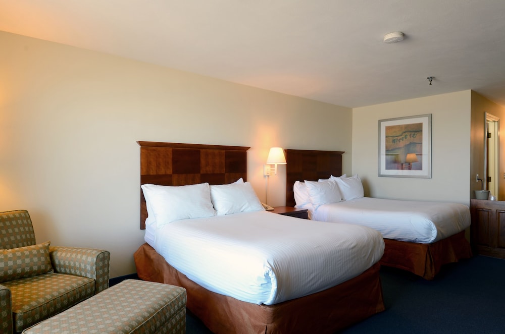 Hampton House Hotel 12/62