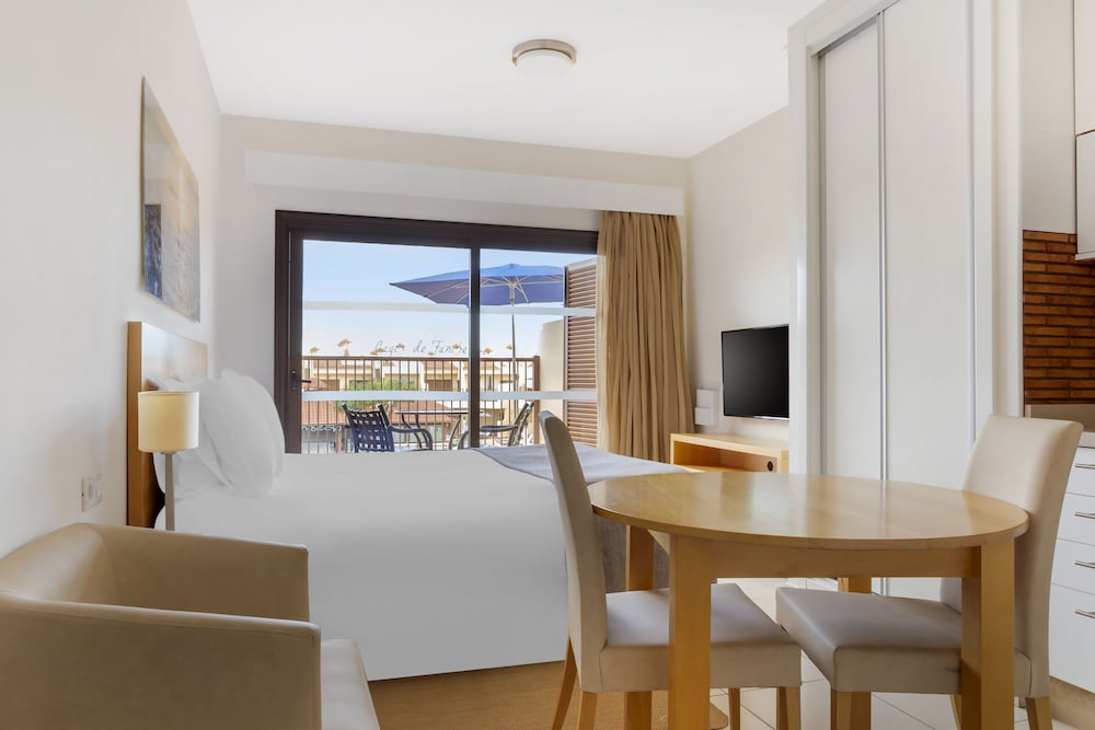 Hilton Vacation Club Royal Sunset Beach Club Tenerife 47/68