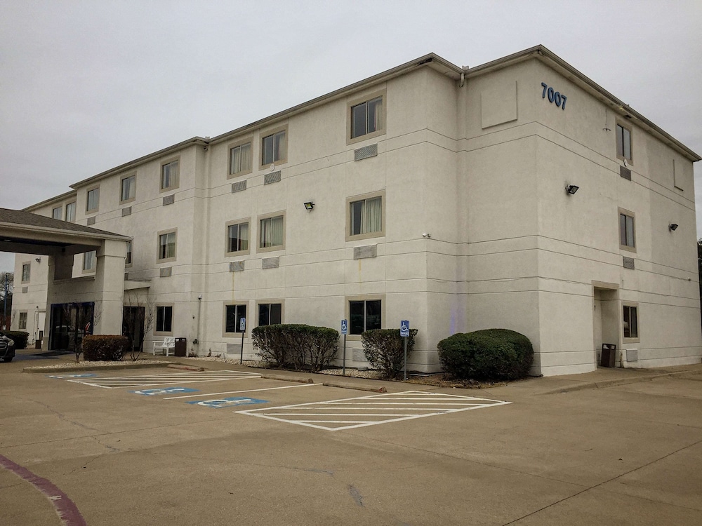 Motel6 Woodway, TX 38/41
