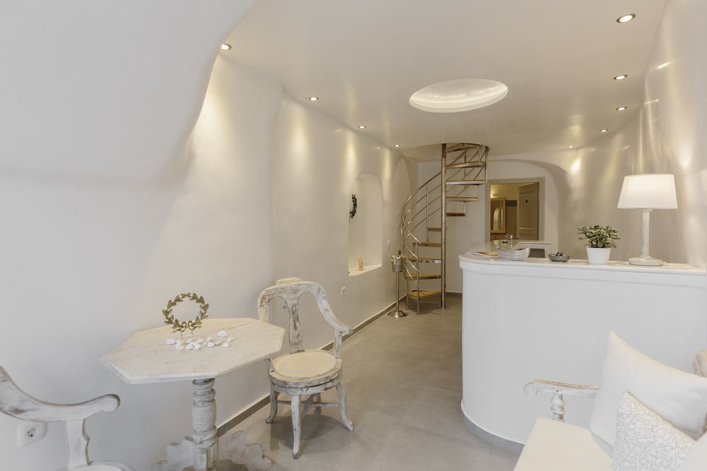Oia Mare Villas - Adults only 4/50