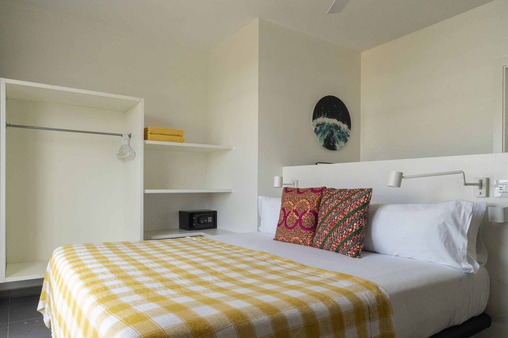 2 BEDROOMS, DUPLEX, COURTYARD VIEW, TERRACE