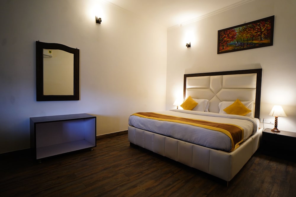 LA PERLE RIVER RESORTS 8/50
