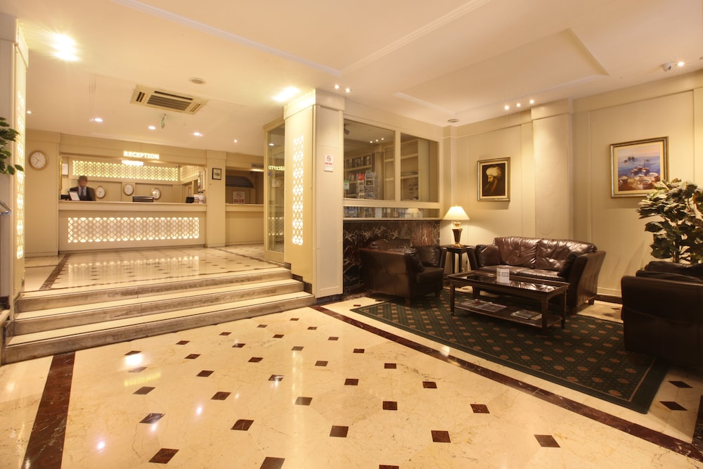 Berr Hotel 8/50