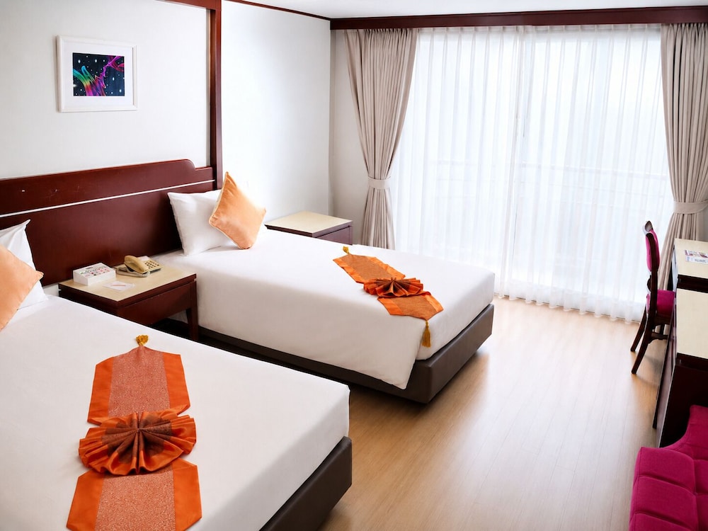 Palazzo Bangkok Hotel 15/55