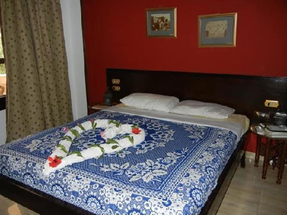 El Nakhil Hotel 25/50