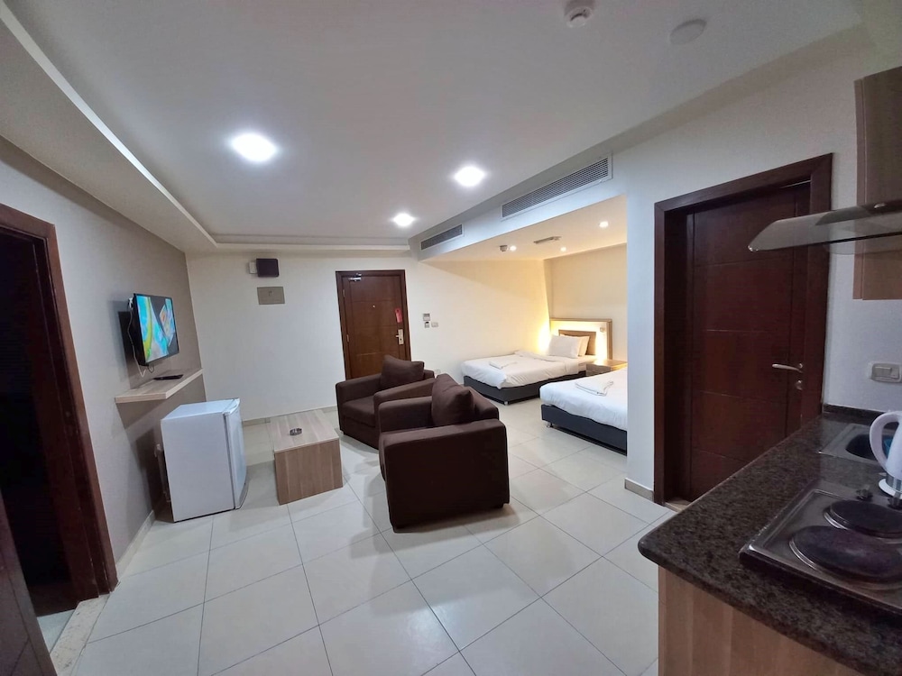 Lujain Hotel Suites 42/50