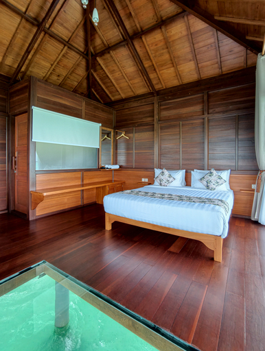 Overwater, Villa, King Bed
