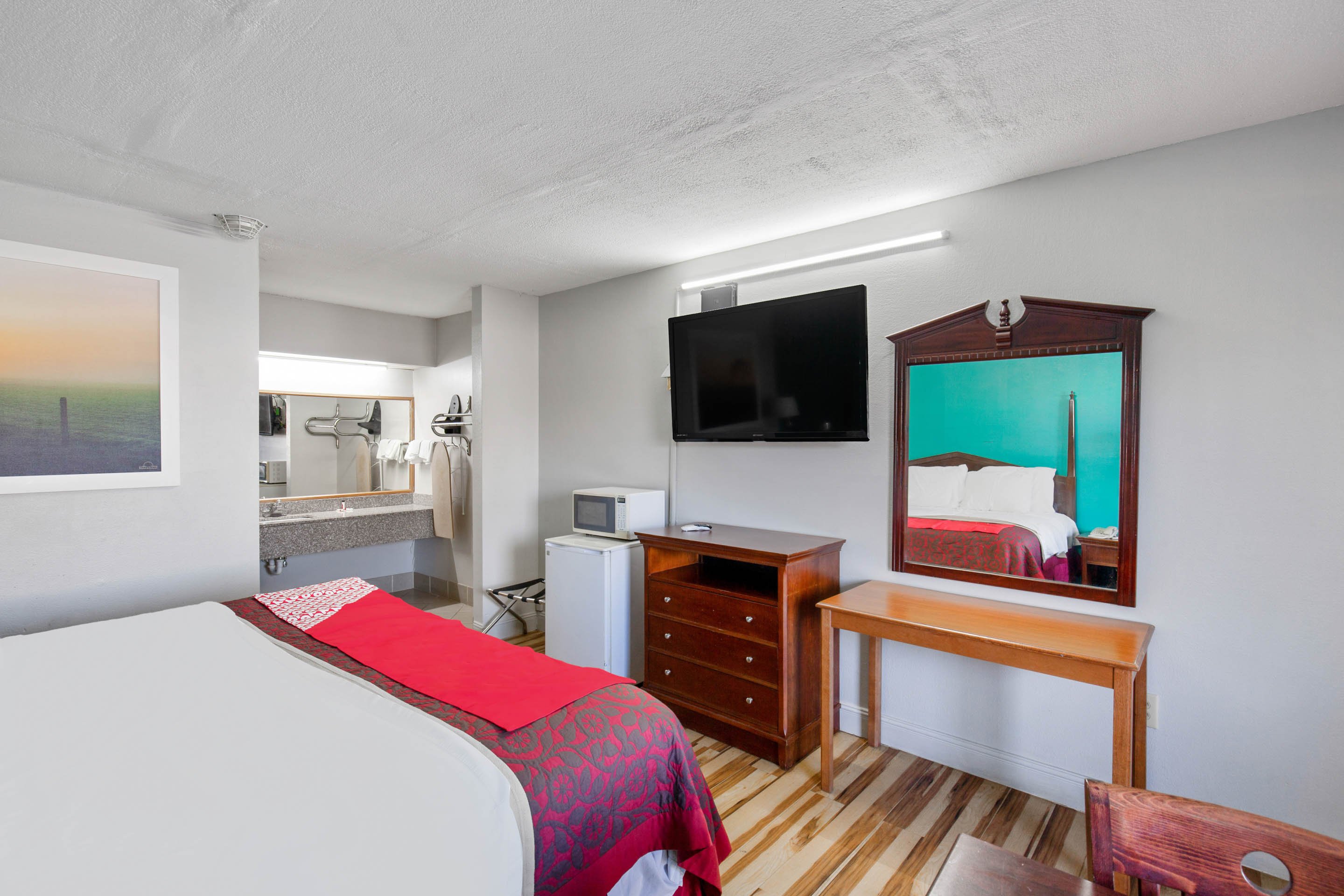 King Bed Accessible