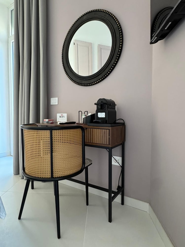 Poerio Station Rooms & Apartment 4/50