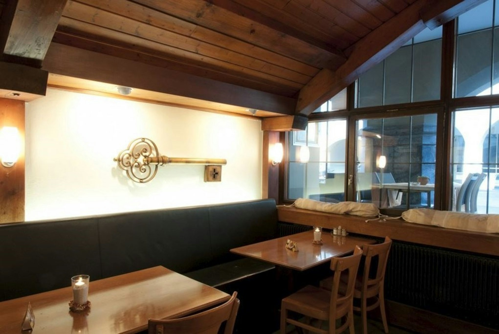 Hotel Restaurant Goldener Schlussel Bern 49/71