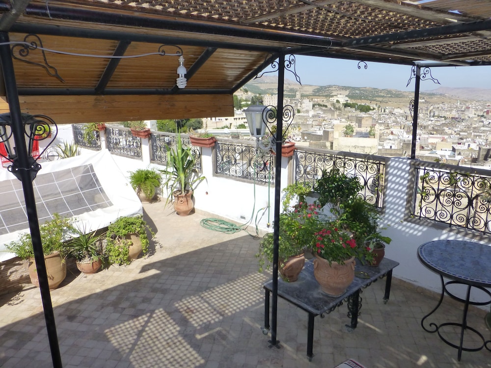 Dar Naima - Hostel 12/36