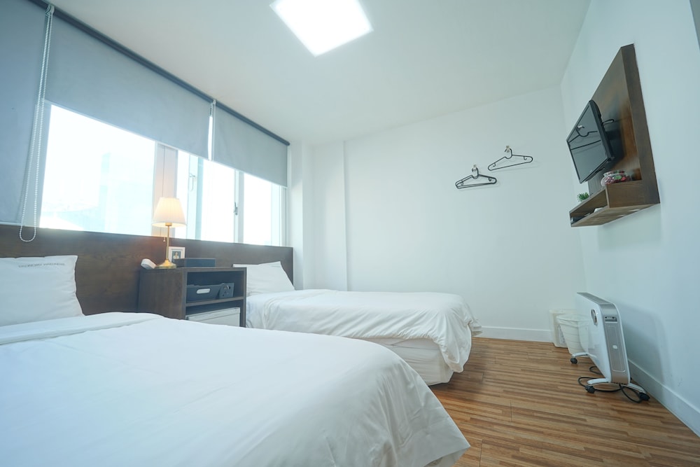 EKONOMY HOTEL HAEUNDAE 34/66