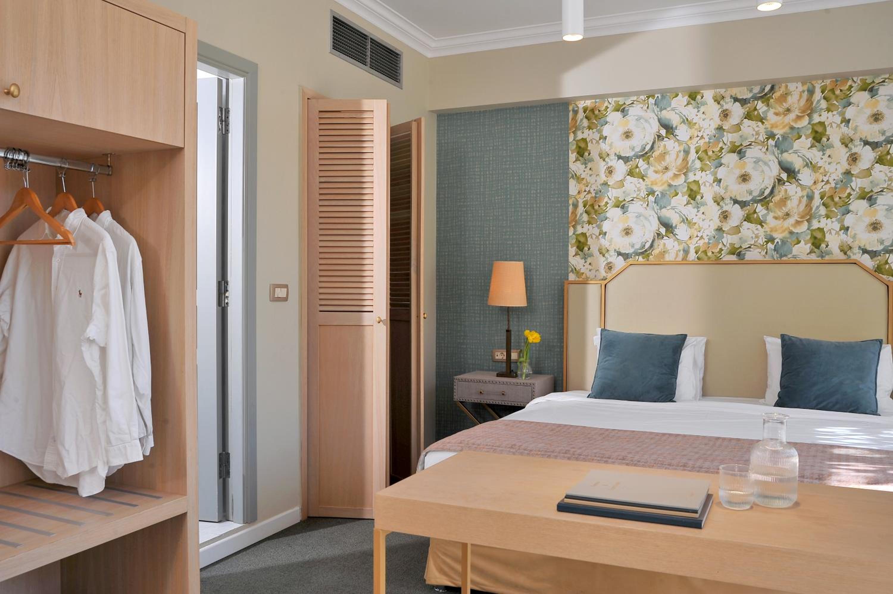 Baby Room, King Bed