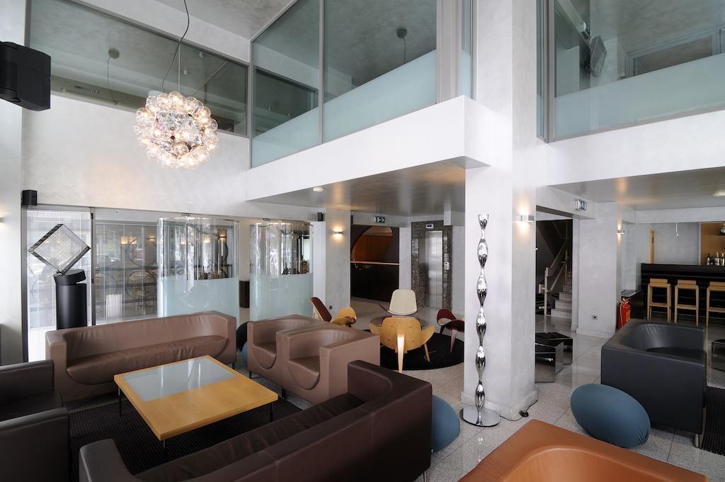 Maniatis Hotel 13/22
