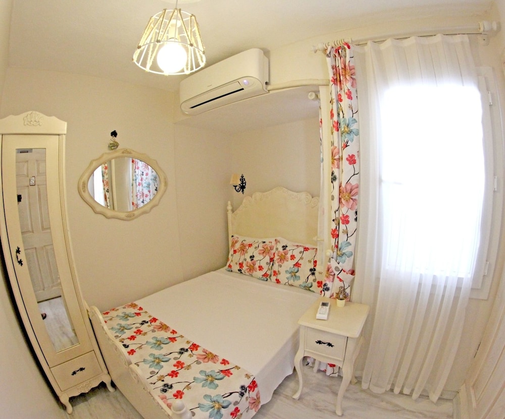 Stafilia Hotel - Adults Only 5/31