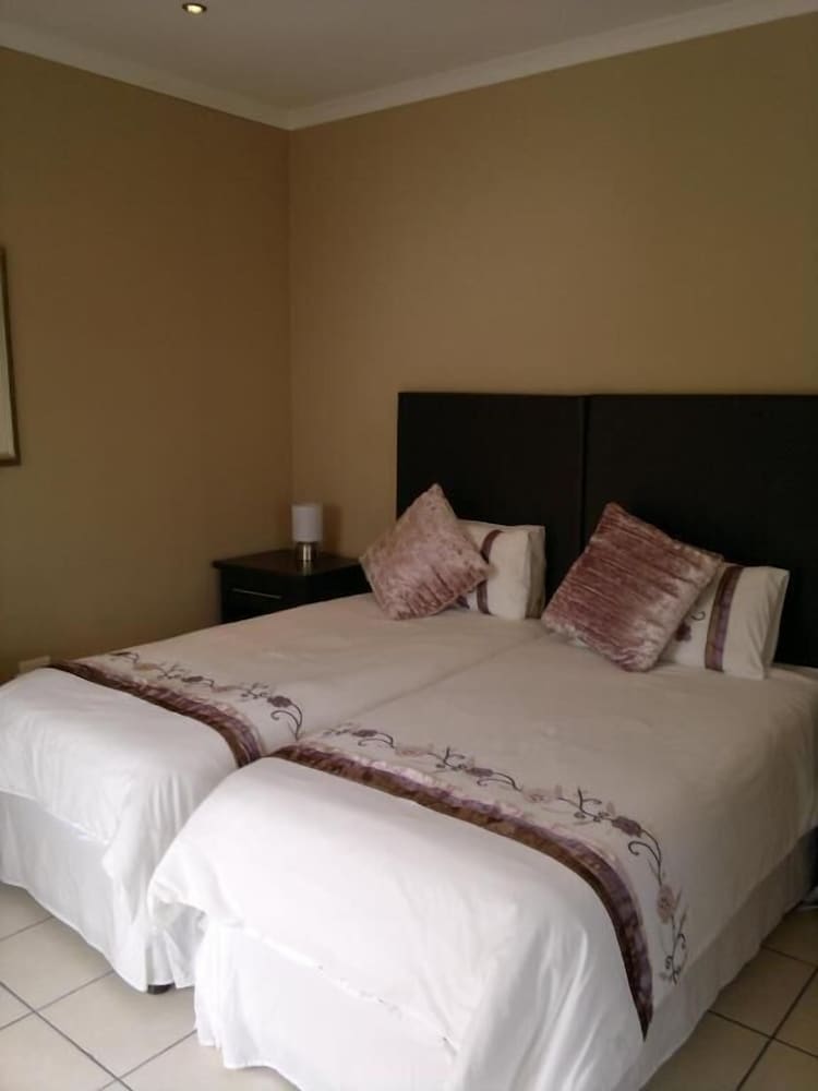 Oasis Shanti Backpackers 11/49