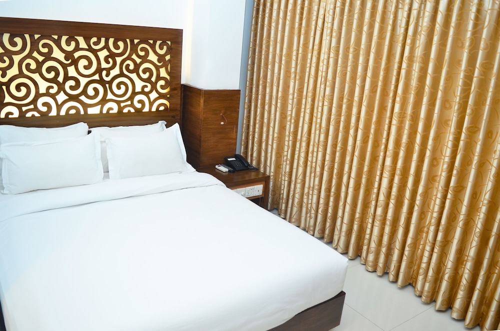 La Vista Hotel 24/44