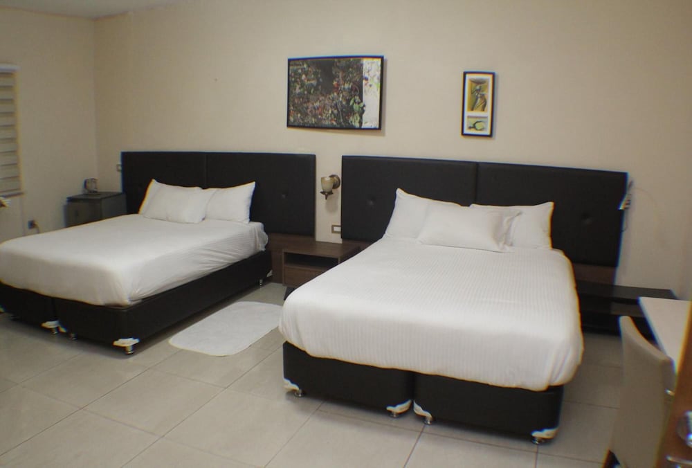 Murex Plaza Hotel and Suites 13/33