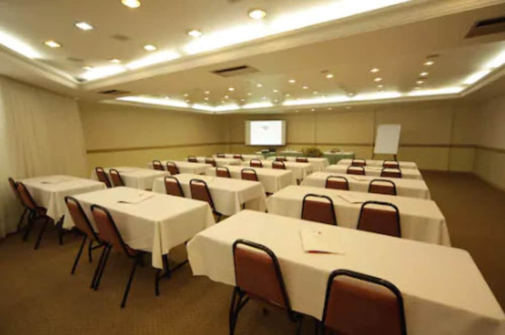 Rede Andrade Vernon Hotel 49/62
