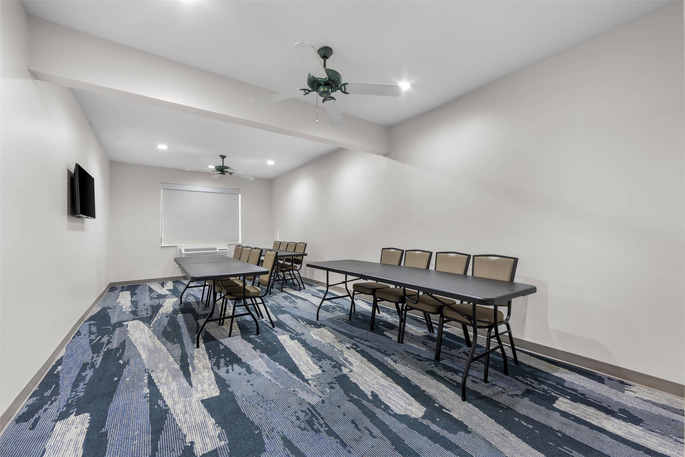Comfort Suites London, KY 49/51