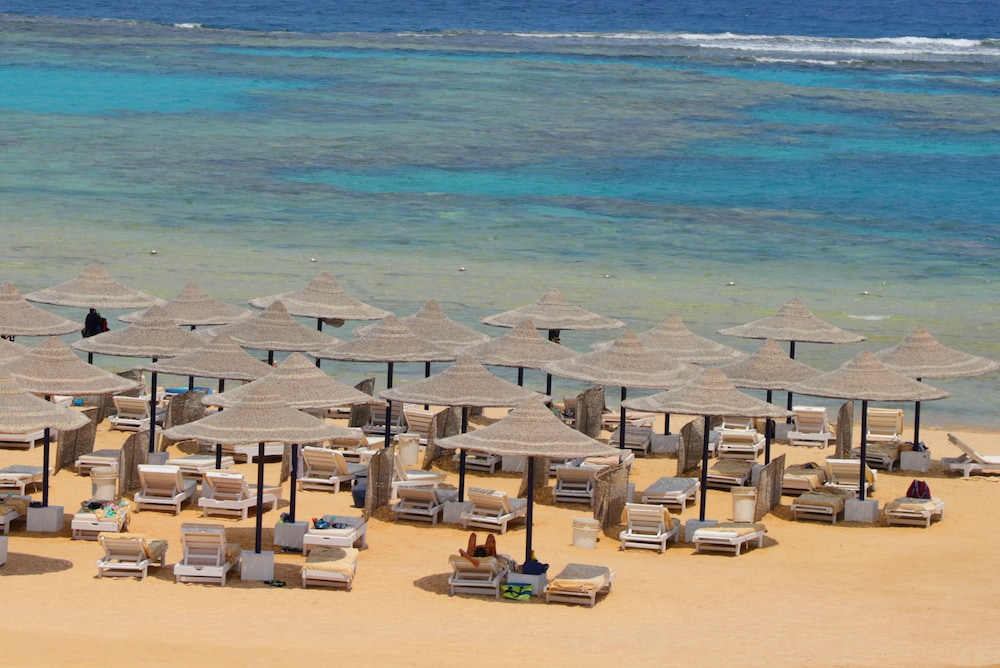 Sirena Beach Resort & Spa 41/50