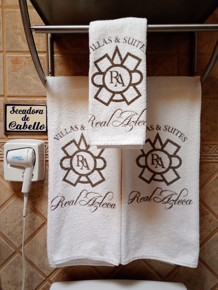 Hotel Villas and Suites Real Azteca 24/41