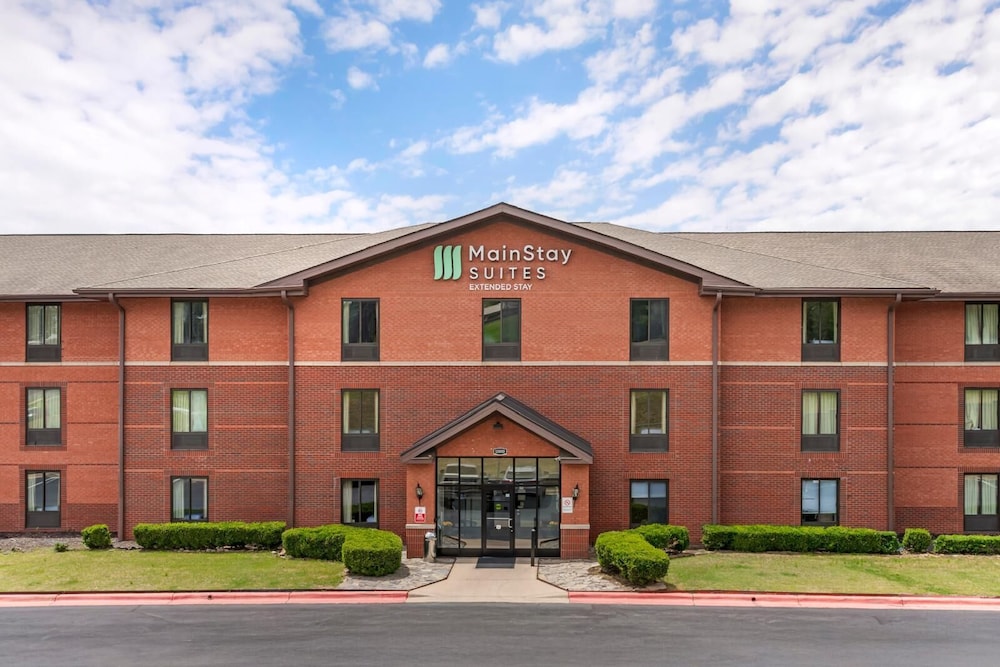 MainStay Suites Little Rock West Near Medical Centers 6/57