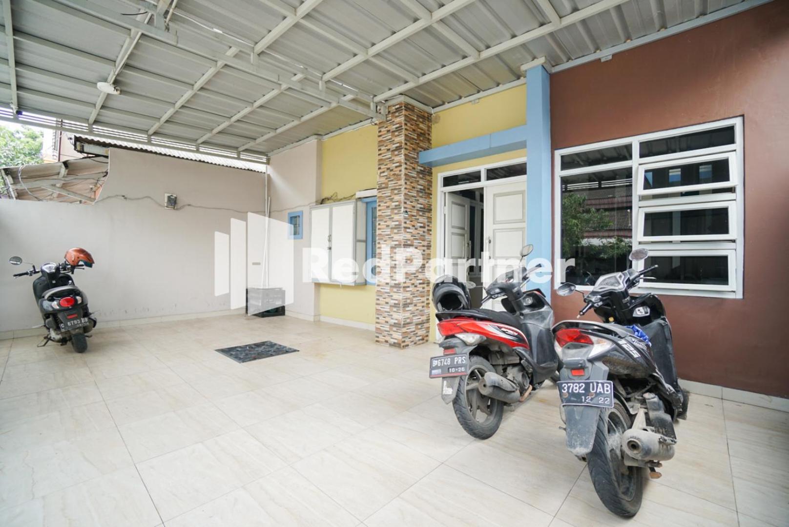 OYO 3964 Indah Residence Syariah 24/47