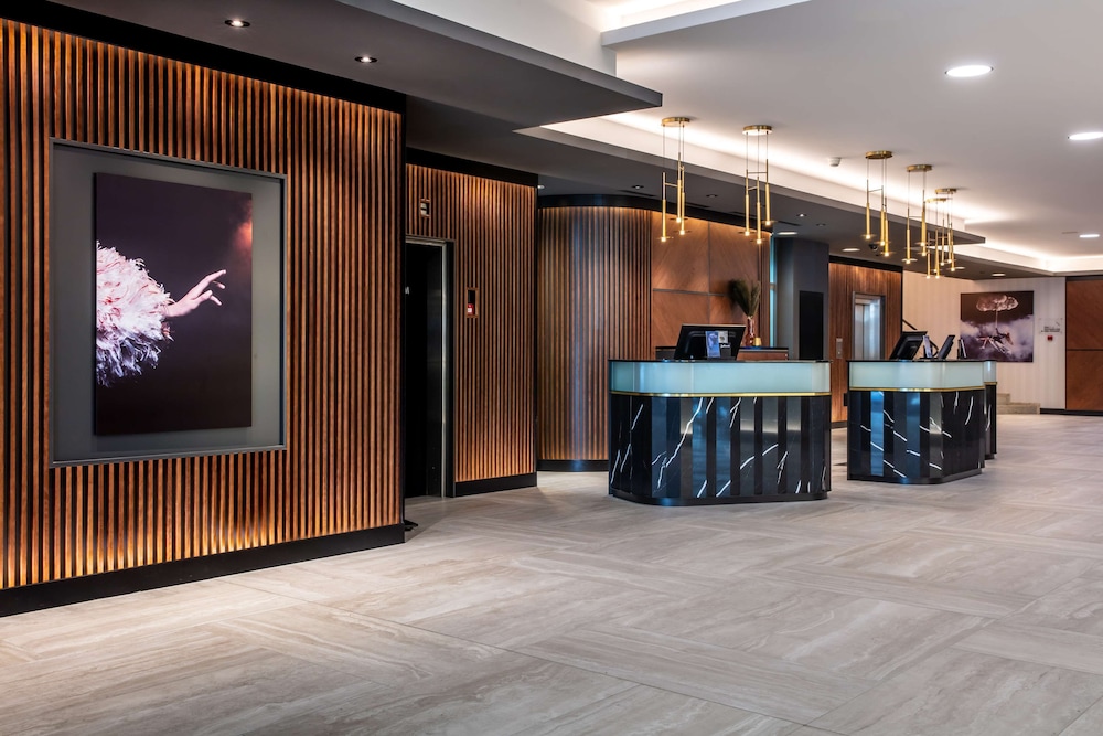 RADISSON BLU HOTEL BASEL 6/74