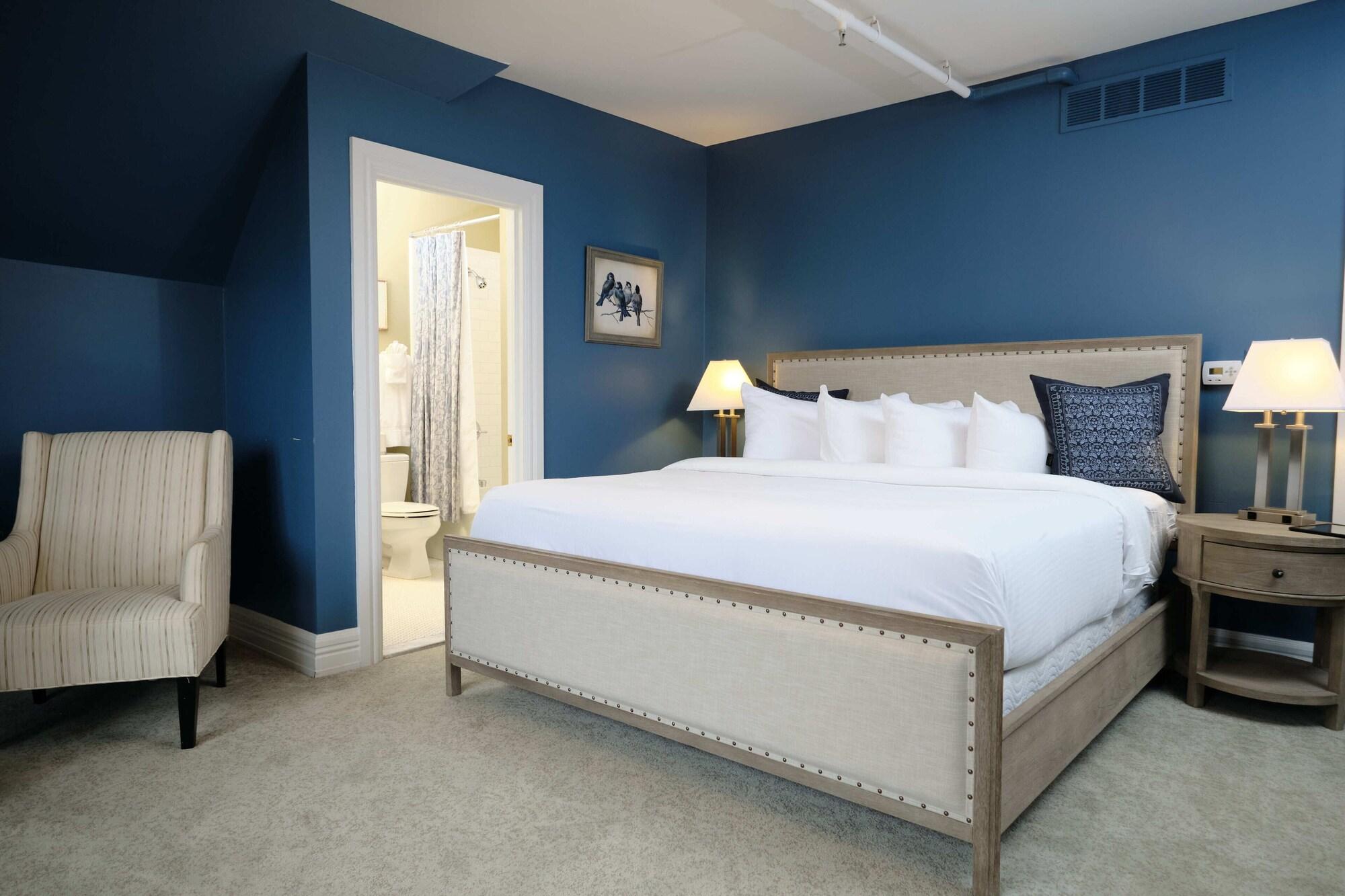 Deluxe, House, King Bed