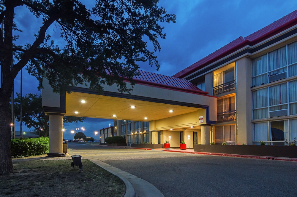 Red Roof Inn and Conference Center Lubbock 1/37