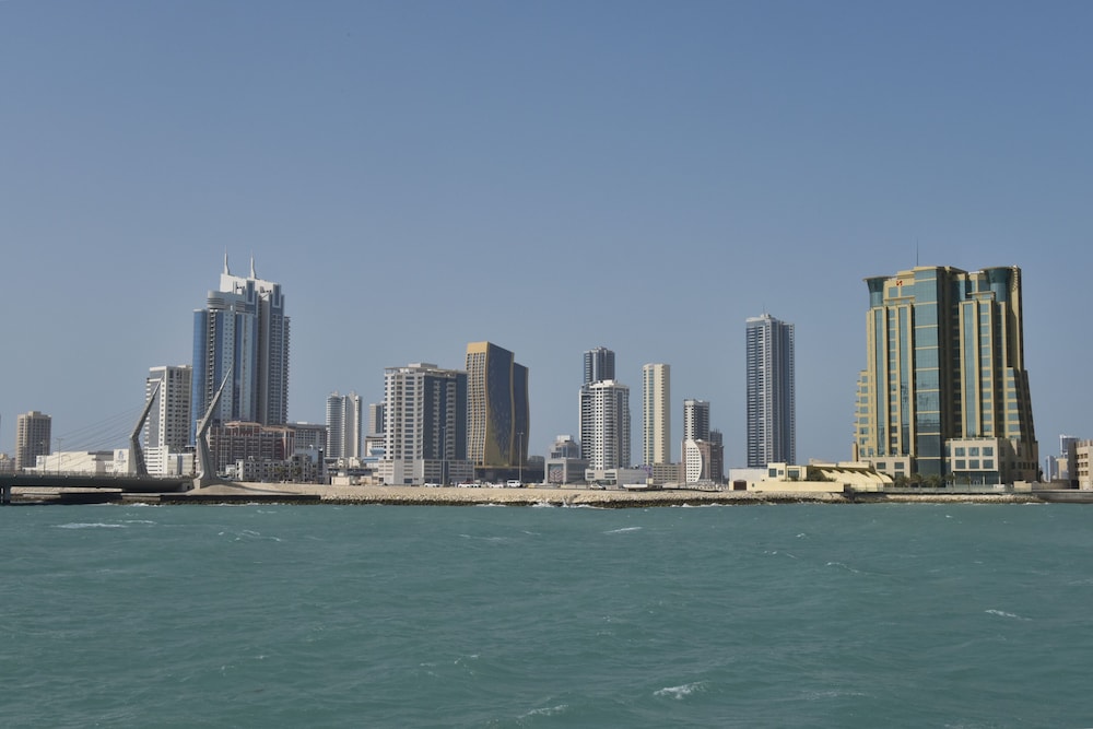 Aqua Vista Bahrain 50/54