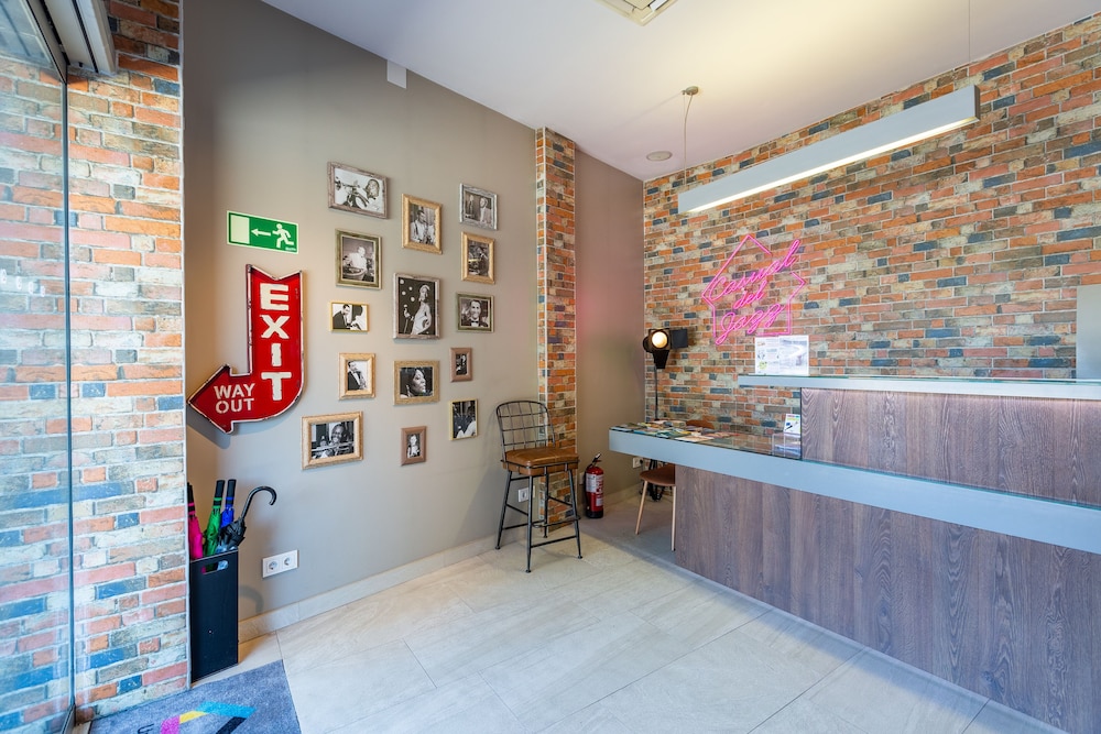 Colectia Hotel Urumea 8/76