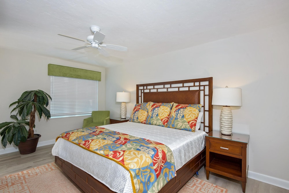 GullWing Beach Resort 22/50