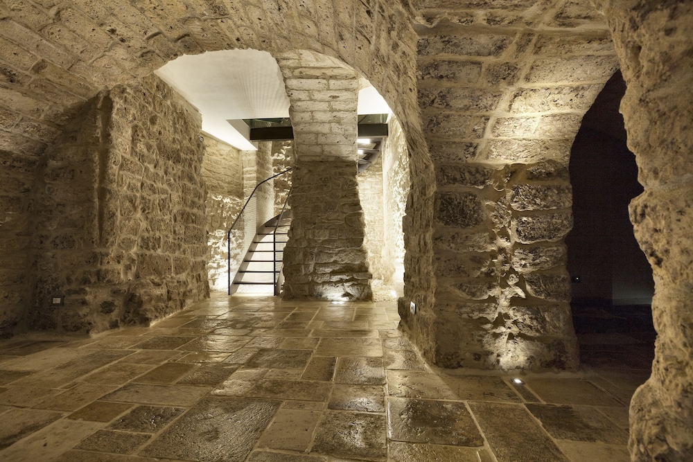 Palazzo Calò 25/50