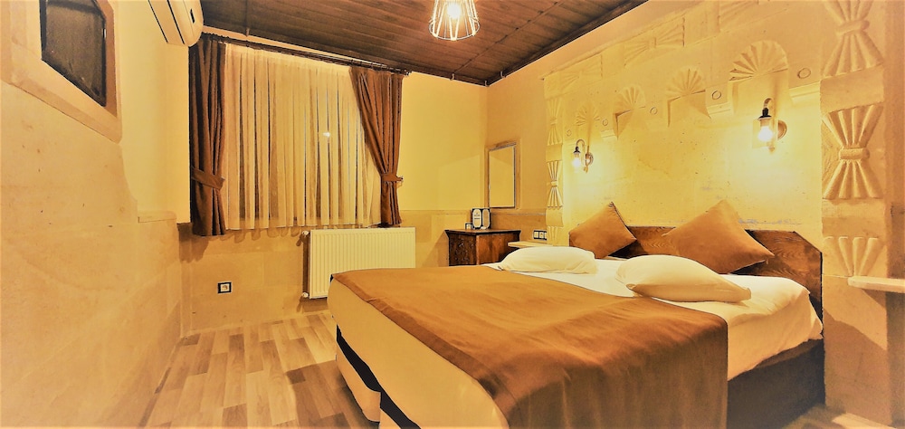 Ciner Hotel 13/50