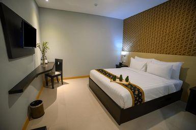 Superior, Double Bed, No Window