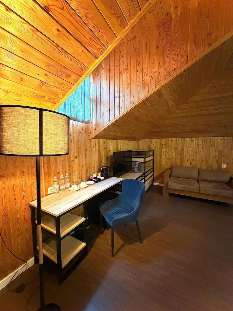 Bricks Hotel 28/57