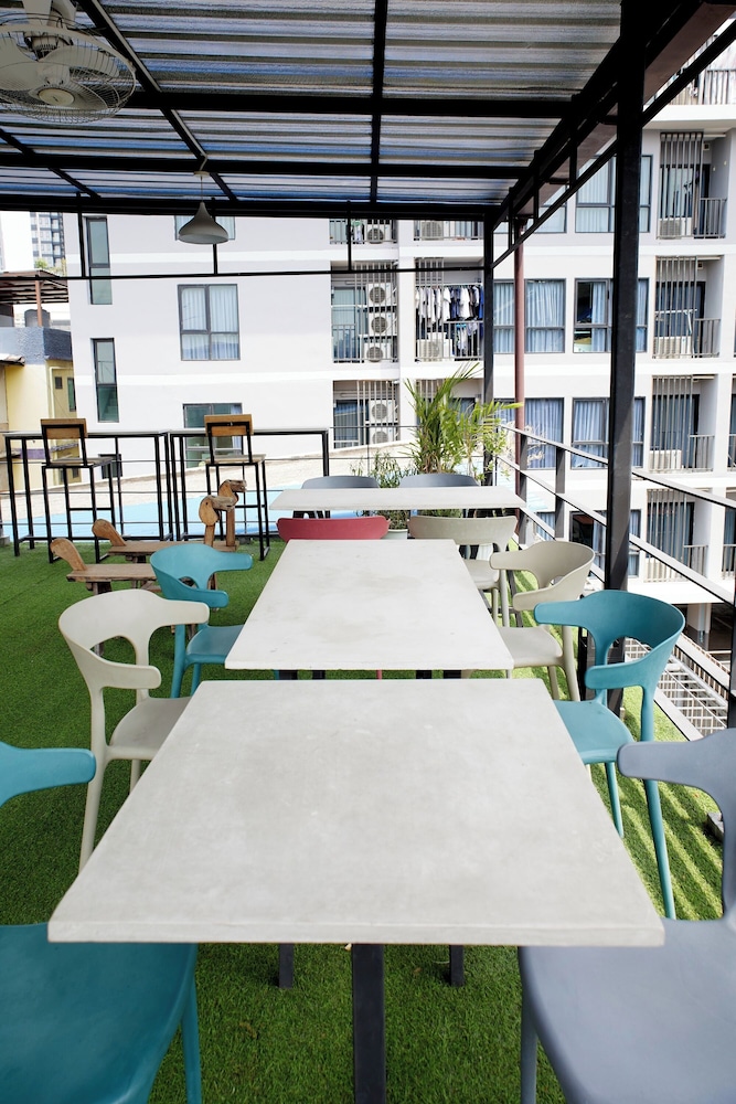 Timber Hostel 54/63