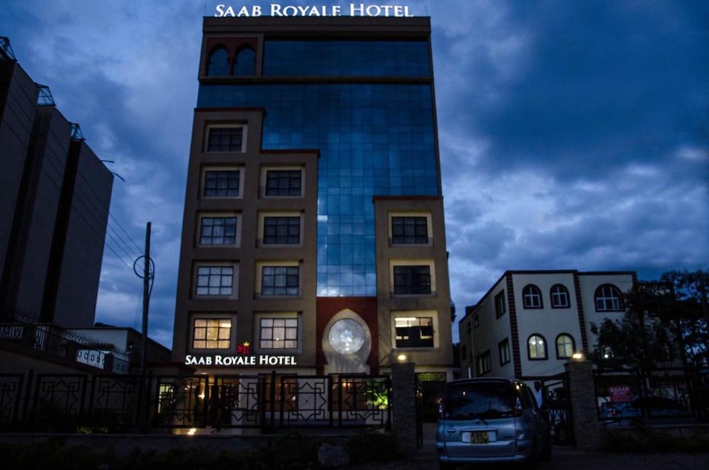 Saab Royale Hotel 6/50