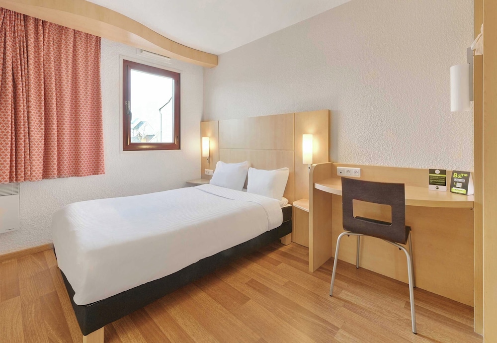 B&B HOTEL Le Mans Centre Cathedrale 13/50