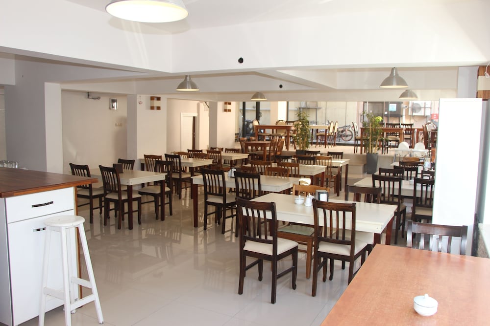 Grand Ece Otel 28/34