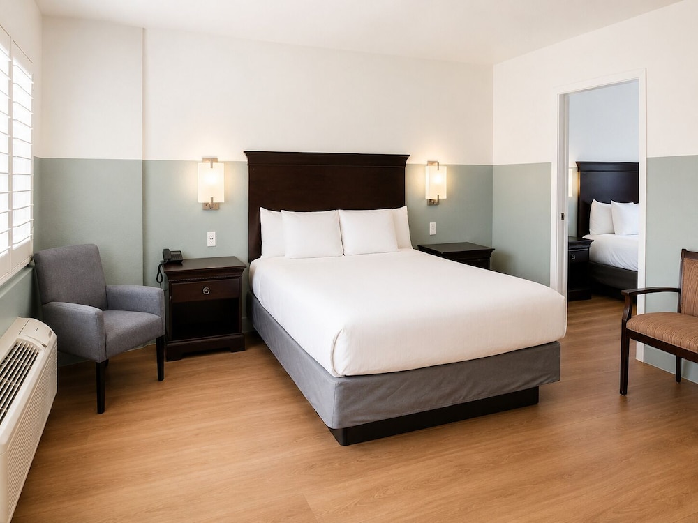 جناح بسريرين كوين بشرفة بغرفة نوم واحدة، Stargazer Inn And Suites 7/10