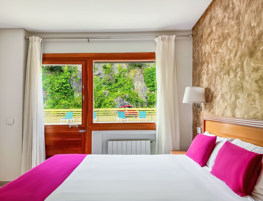 Hotel Los Arces 19/68