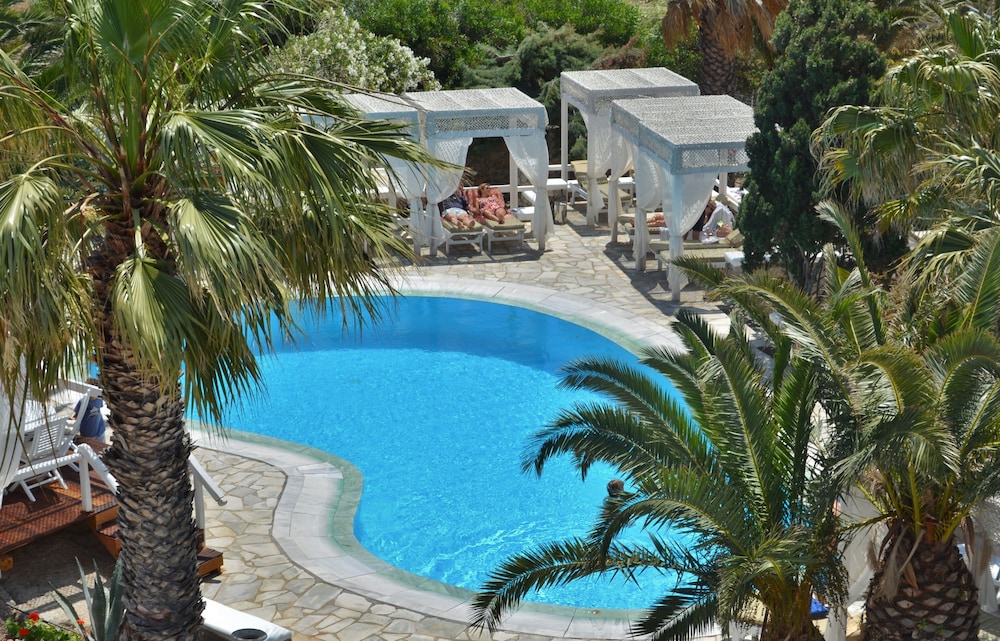 Zephyros Hotel 56/66