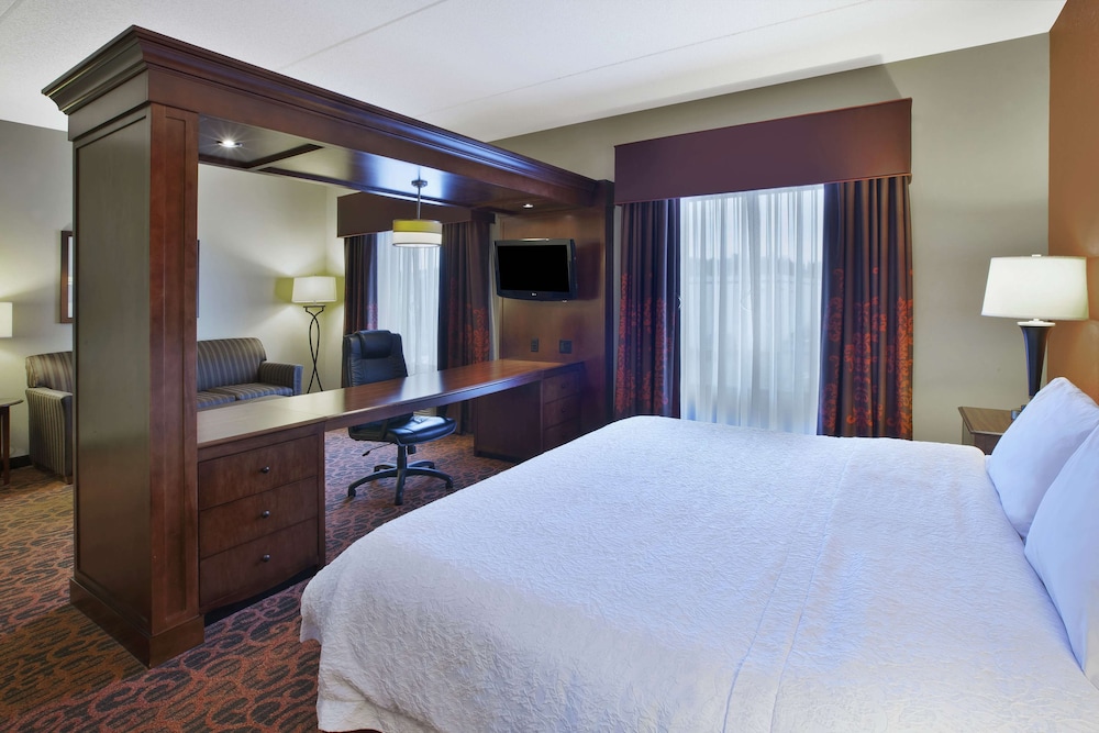 Studio, King Bed, Sofa, Kitchenette, Accessible