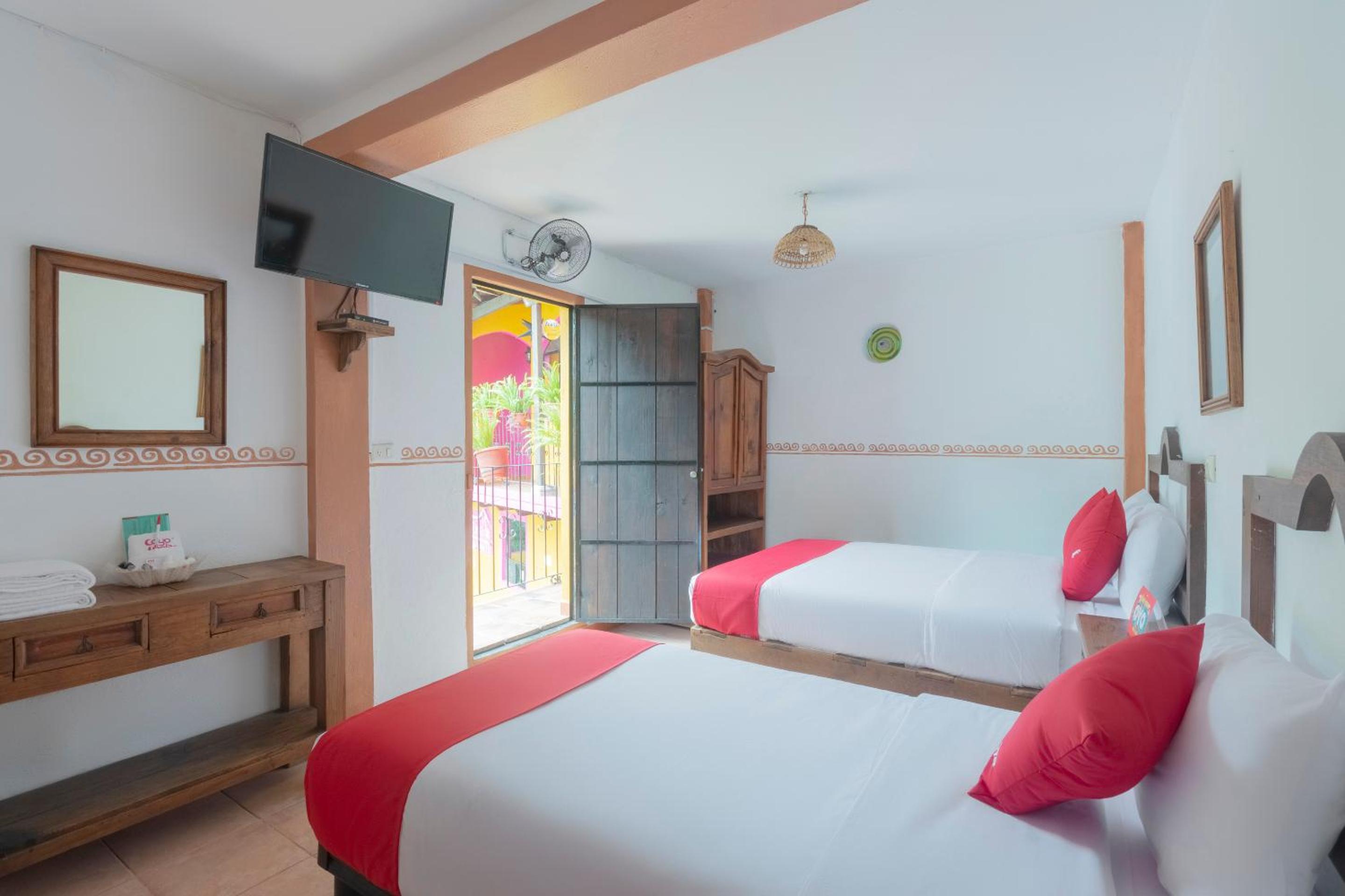OYO Hotel Coyopolan 28/60