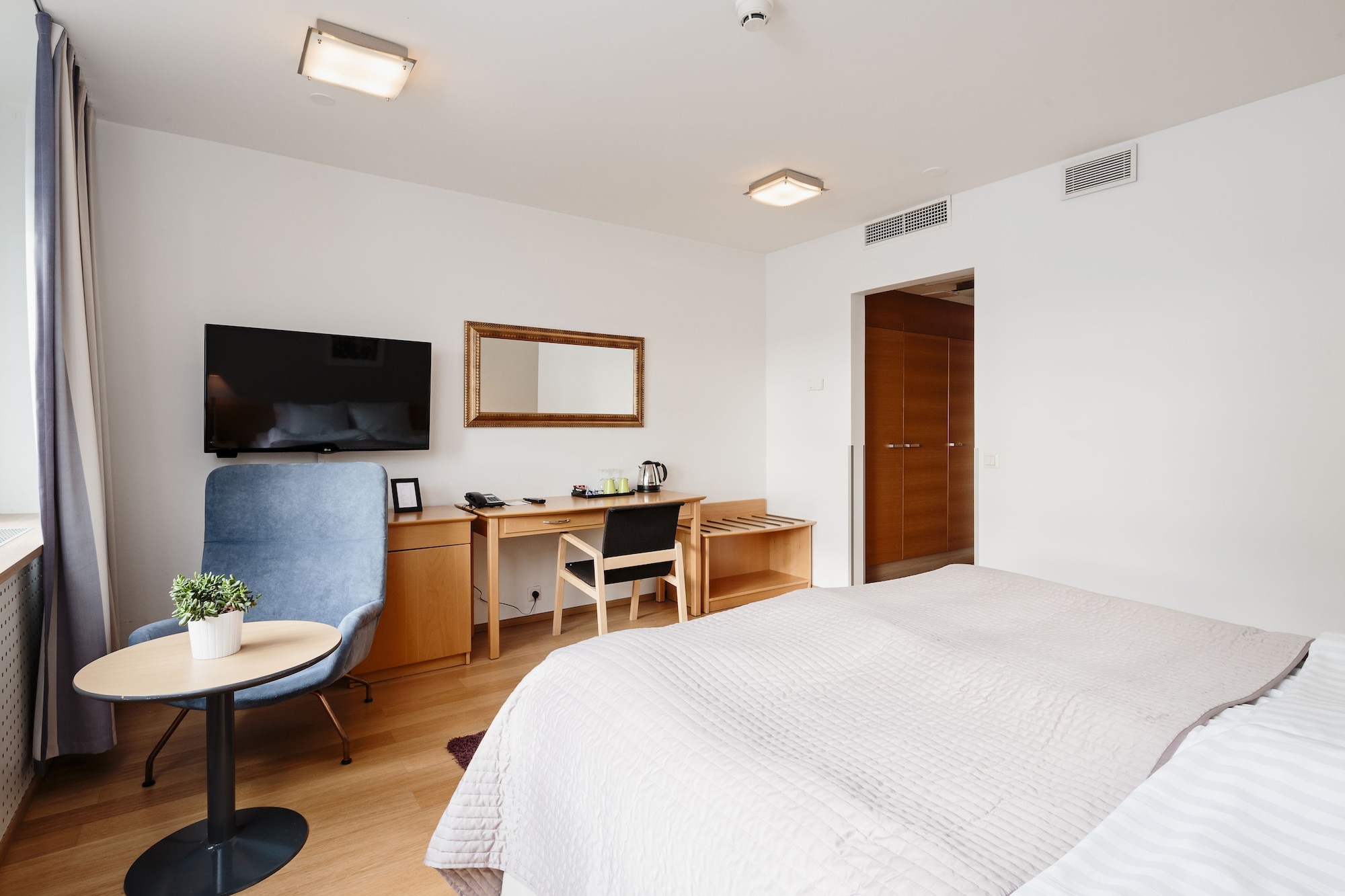 rooms
