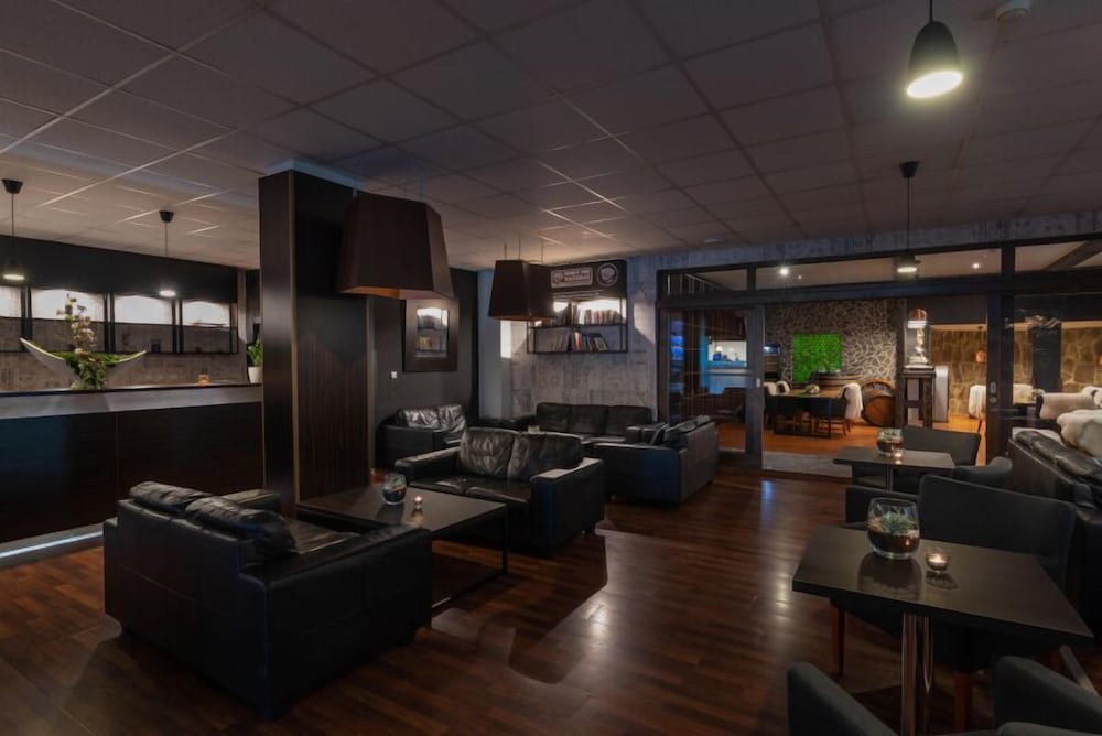 Atrium Hotel 23/47